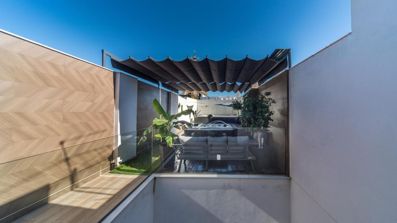 Elegant Duplex 3 Master Bedrooms And Private Sevilla Eksteriør bilde