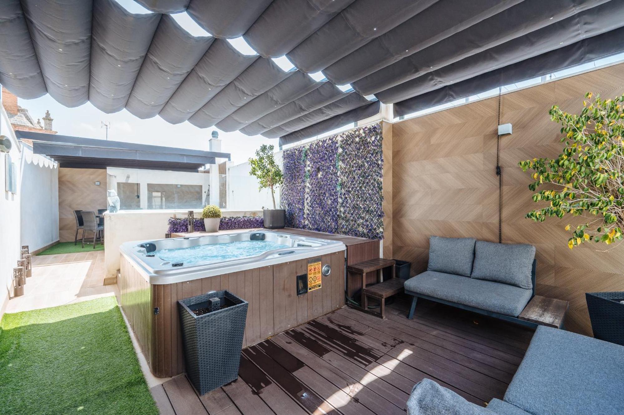 Elegant Duplex 3 Master Bedrooms And Private Sevilla Eksteriør bilde