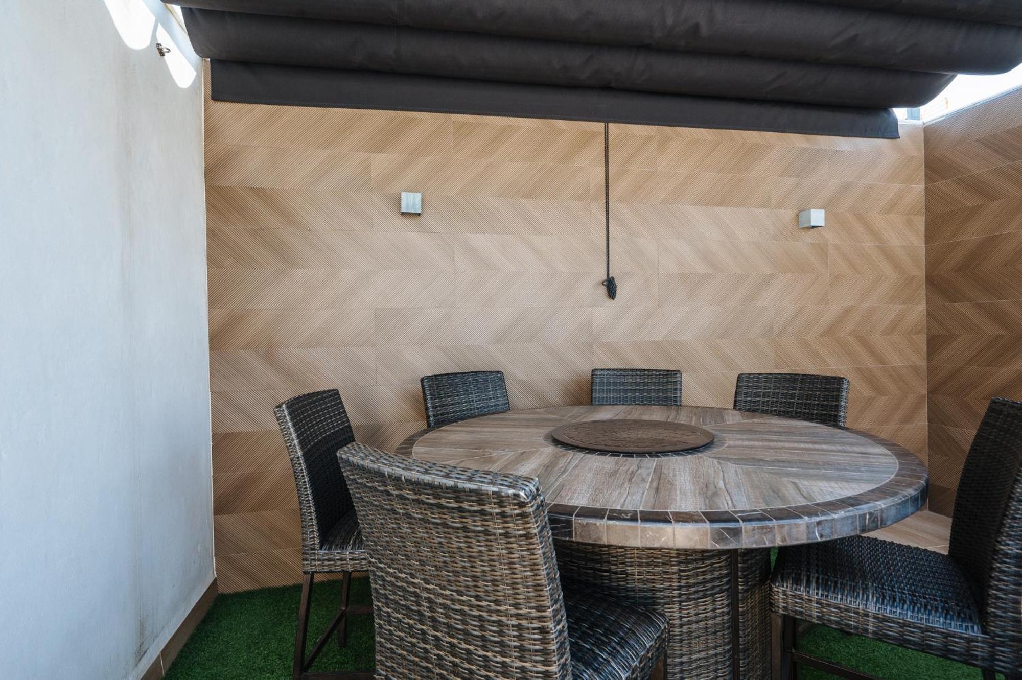 Elegant Duplex 3 Master Bedrooms And Private Sevilla Eksteriør bilde