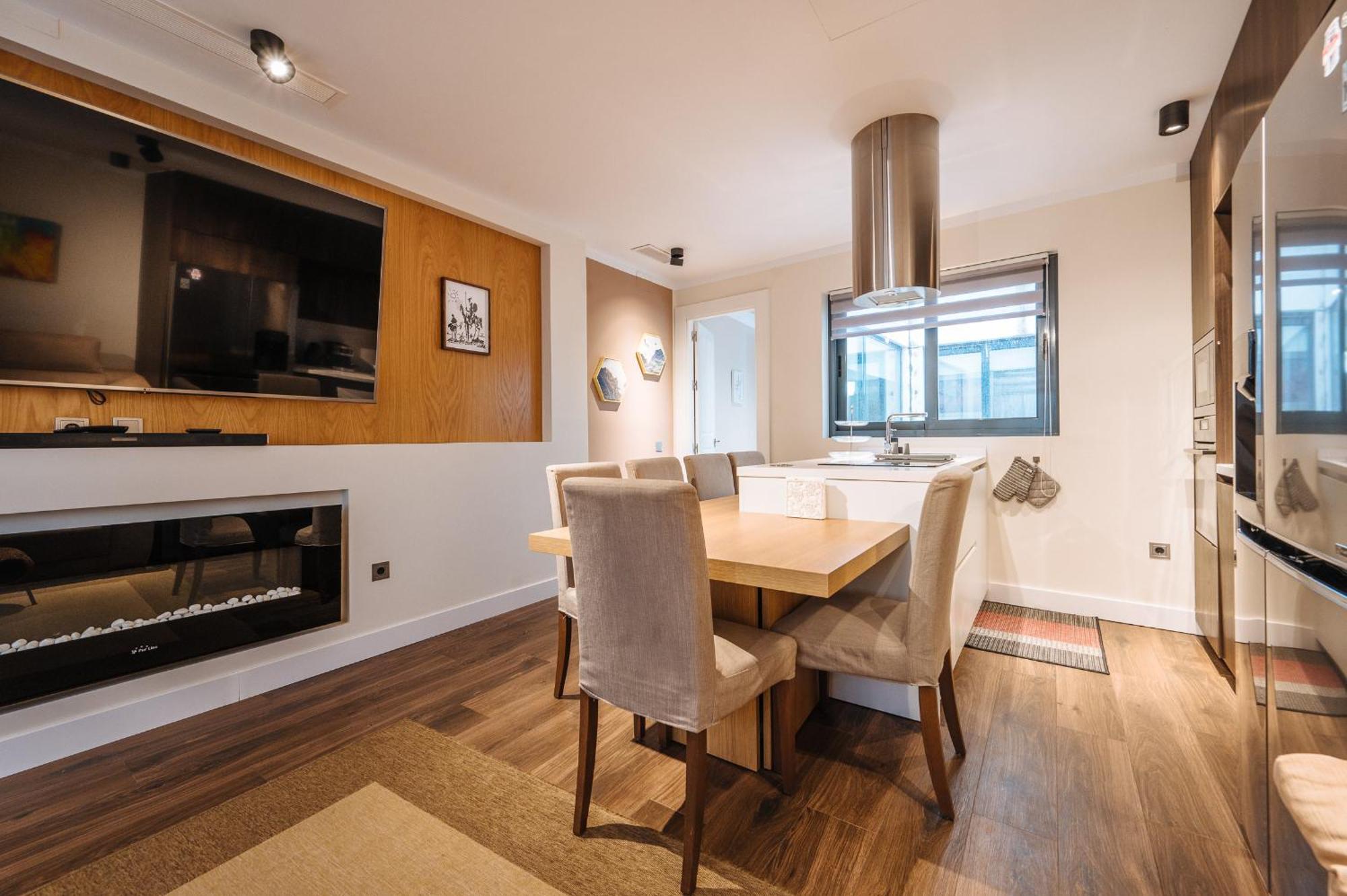 Elegant Duplex 3 Master Bedrooms And Private Sevilla Eksteriør bilde